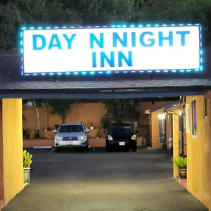 Motel Day N Night - Near Universal Hollywood, Los Ángeles